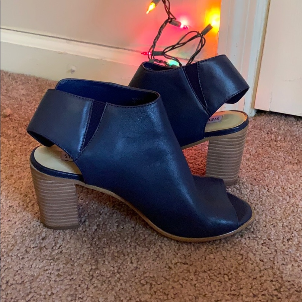 Steve Madden Women's Nonstp Bootie (never worn)